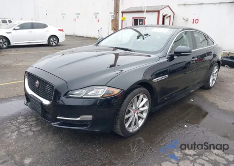 2017 Jaguar Xj R-Sport из США, поврежденный, VIN SAJWJ1CD6H8W07904